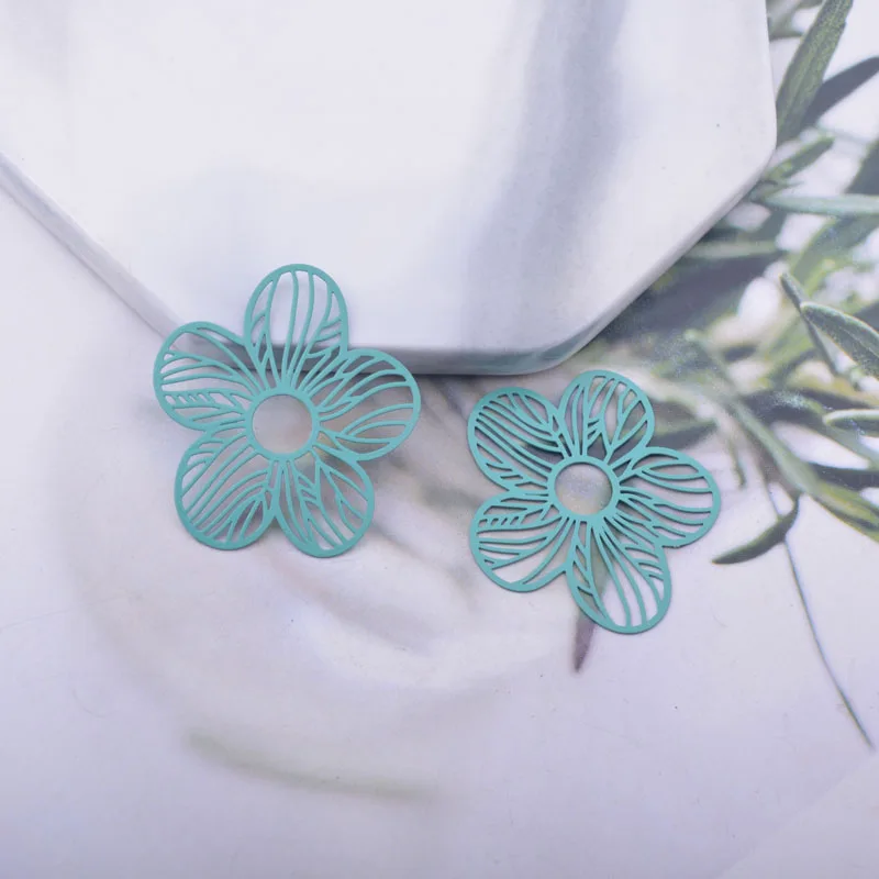 50 Stück AB6540 31*28mm bemalte Blumenanhänger DIY Schmuck Ohrring Zubehör – Detail 13