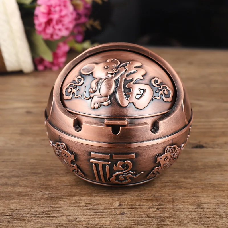 Lighters & Smoking Accessories Ashtrays, Metal retro European spherical covered ashtray