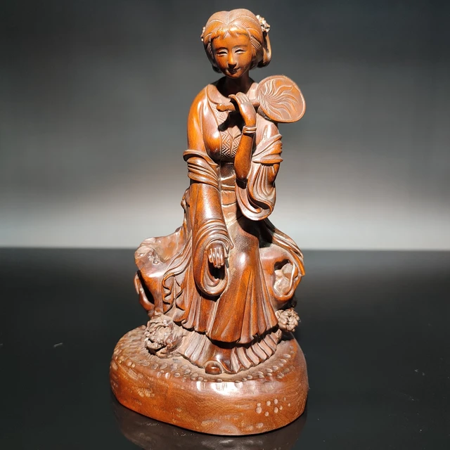 6 Chinese carved figurines popular