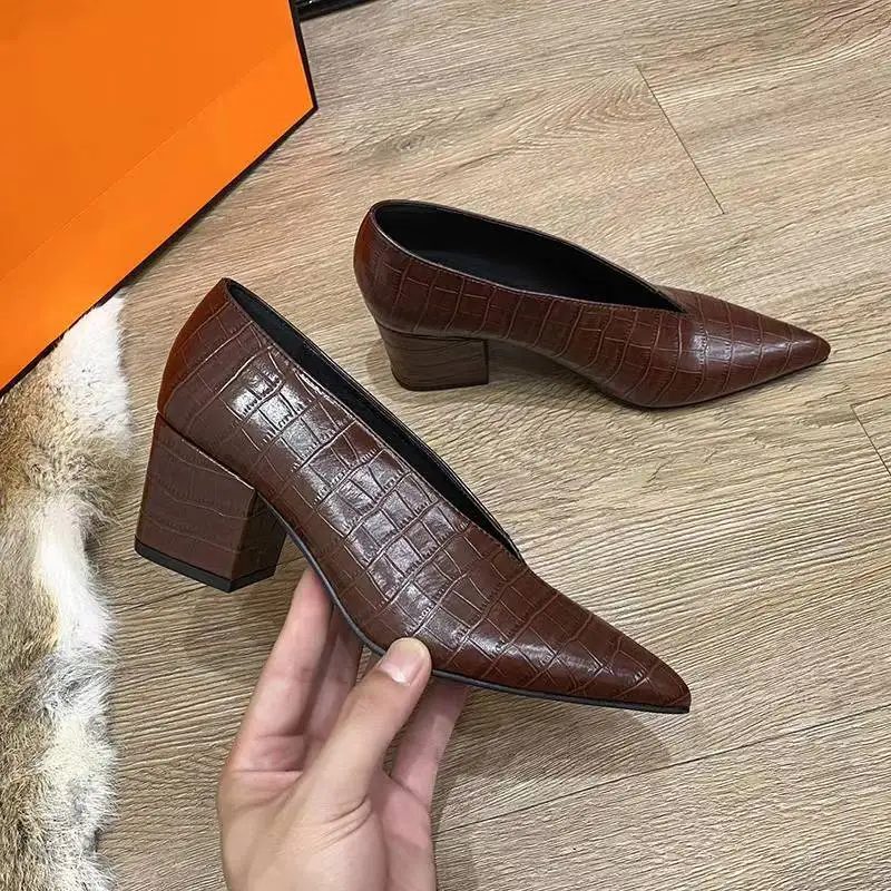 XGRAVITY-Chaussures crocodile à talons épais pour femmes, chaussures pointues pour dames, coupe en V, mode printemps et automne, 2022 nouveau, C325