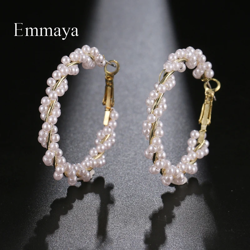 Emmaya New Arrival Circular Appearance Noble Earring With Shiny Pearl For Women Fashion Party Ingenious Jewelry Delicate Gift