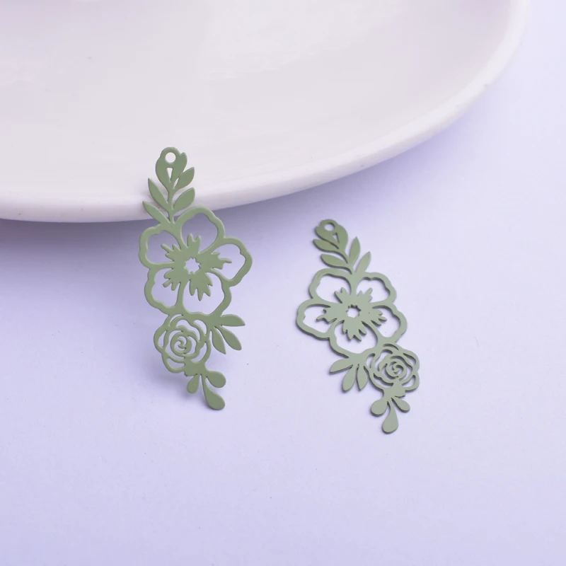 50 Stück AC11727 14,5*35mm Filigrane Lange Blumenanhänger DIY Ohrring Anhänger Hängender Schmuck Dekoration – Detail 5