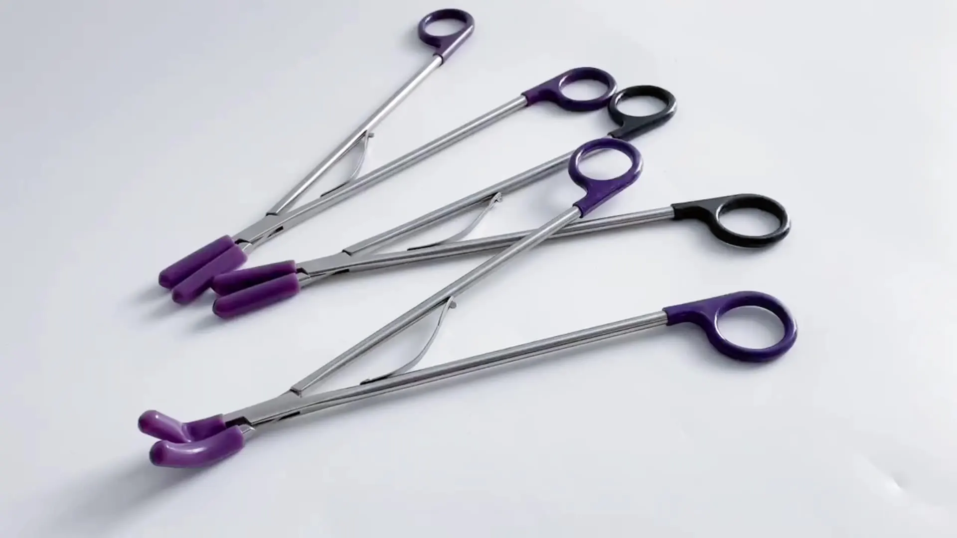 Plastic clips remover for open surgery, polymer clips remover