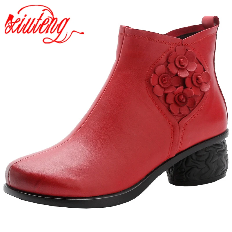 National Style Short Boots Female Winter New 2024 Retro Flower Women Plus Velvet Mother Shoes Cowhide Boot Genuine Leather Shoe