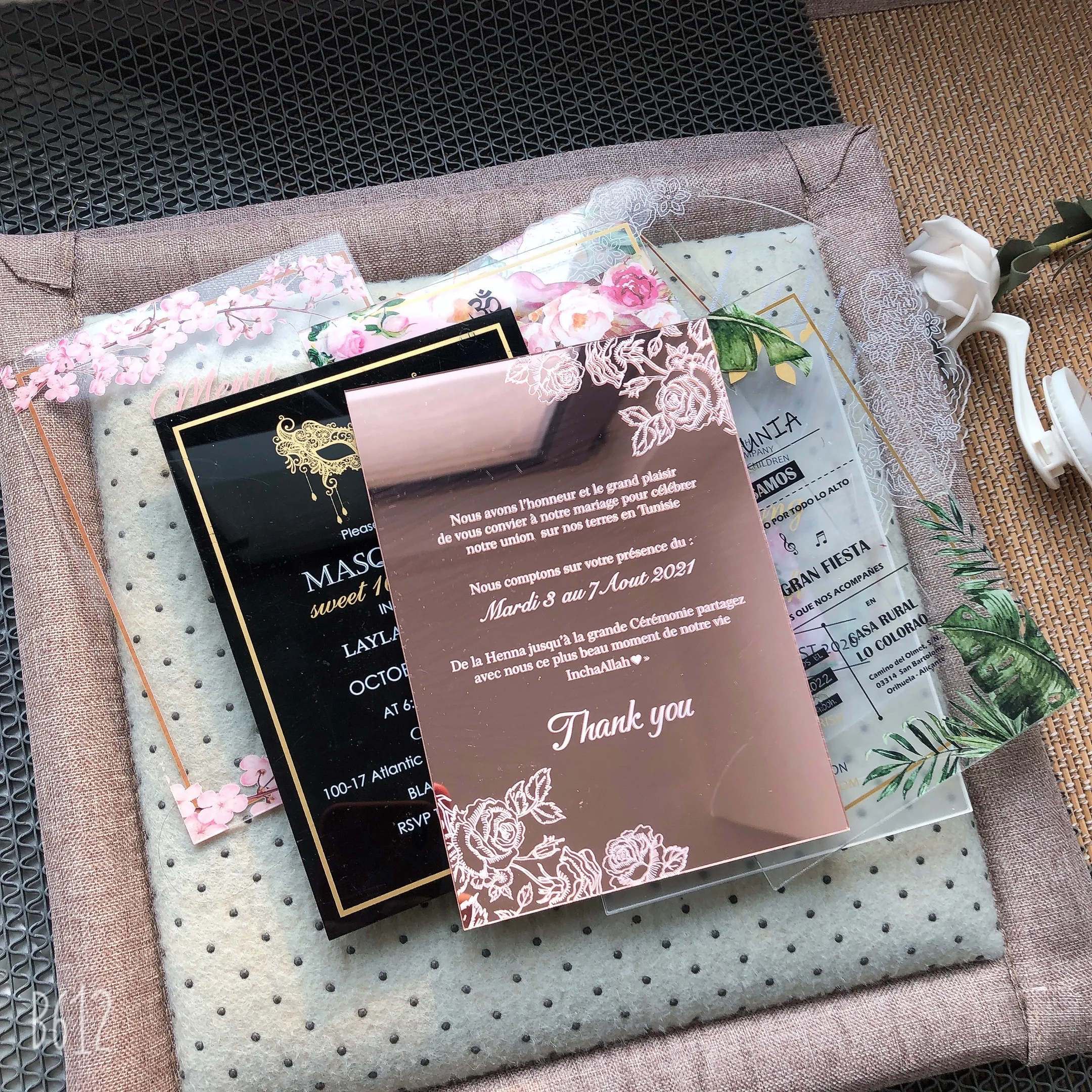 10pcs Hot Sell Elegant Rose Gold Mirror Acrylic Wedding Invitation Card With Colorful Printing With Base