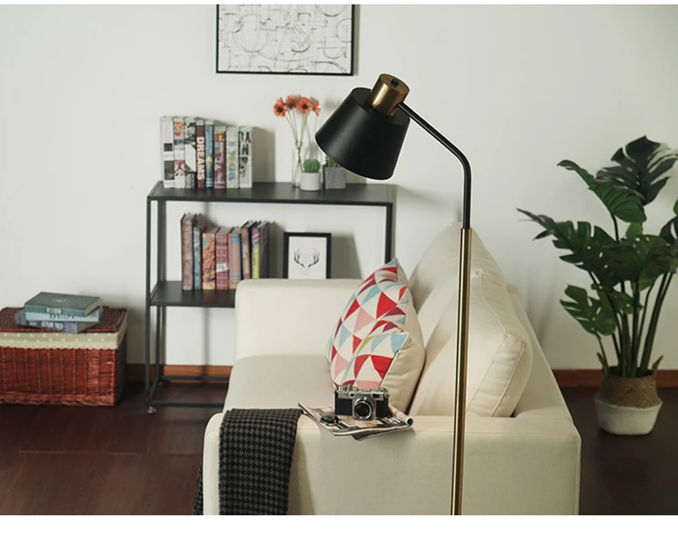 シンプルな北欧デザインの金属製フロアランプ,デザイナーランプ,工業用ロフトライト,リビングルームとベッドルームの装飾,屋内照明