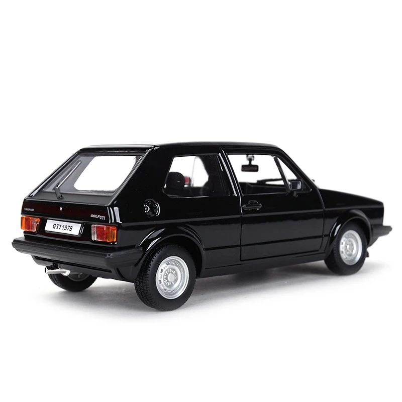Bburago-modelo de coche de juguete, vehículo fundido a presión estático, escala 1:24, 1979, Golf MK1 GTI