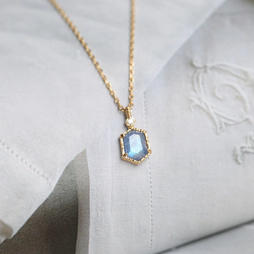 LAMOON 925 Silver Vintage Moonstone Pendant Necklace For Women Mysterious Lake Synthetic Sapphire 14K Gold Plated Jewelry NI133