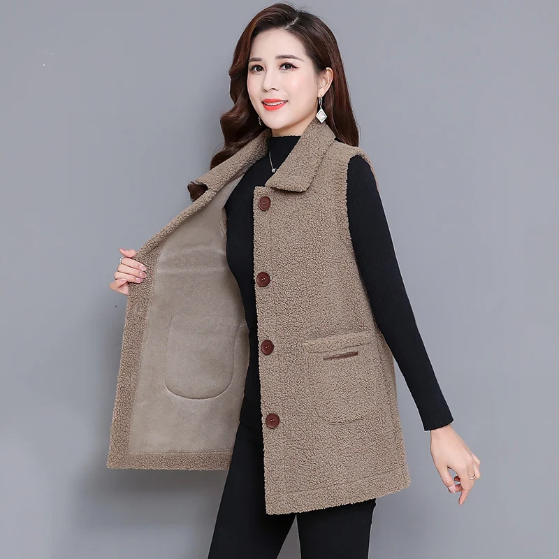 Lamb Wool Granular Velvet Waistcoat Female 2021 Spring Autumn New Fur Wear Vests Thick warm Plus size Womens Vests Outerwear 5XL