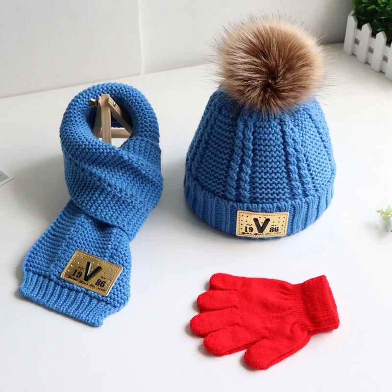 Three-piece autumn/winter children wool wool hat scarf gloves boys and girls baby knitting warm baby jumper hat trend