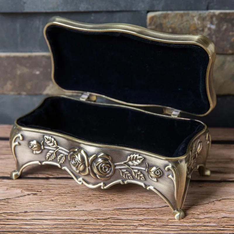 Retro Rectangular Rose Flower Jewelry Storage Box Zinc alloy Storage Case for Women Ladies Wedding Rings Box