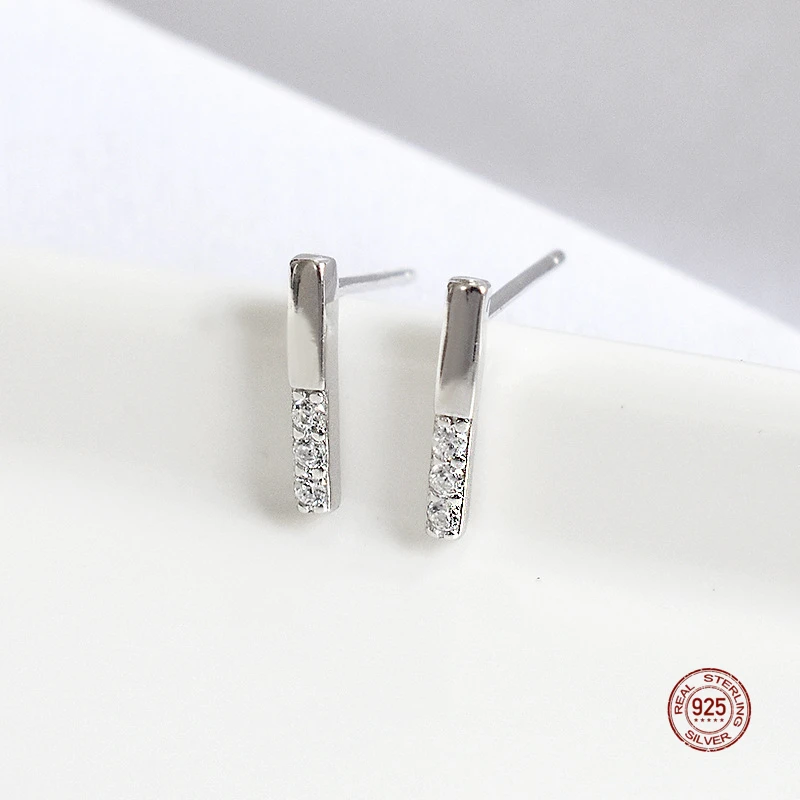 

LKO Real 925 Sterling Silver New Fashion Simple Geometry Small Strip Ear Studs for Female Simple Chic Earrings Jewelry for Women