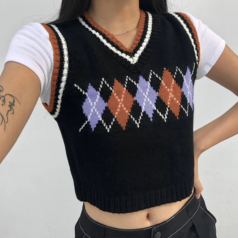 IAMSURE Casual Argyle Plaid Sweater Vest Women Elegant Winter Sleeveless 90\'s Aesthetic Sweater Knit Vintage V-Neck Crop Top