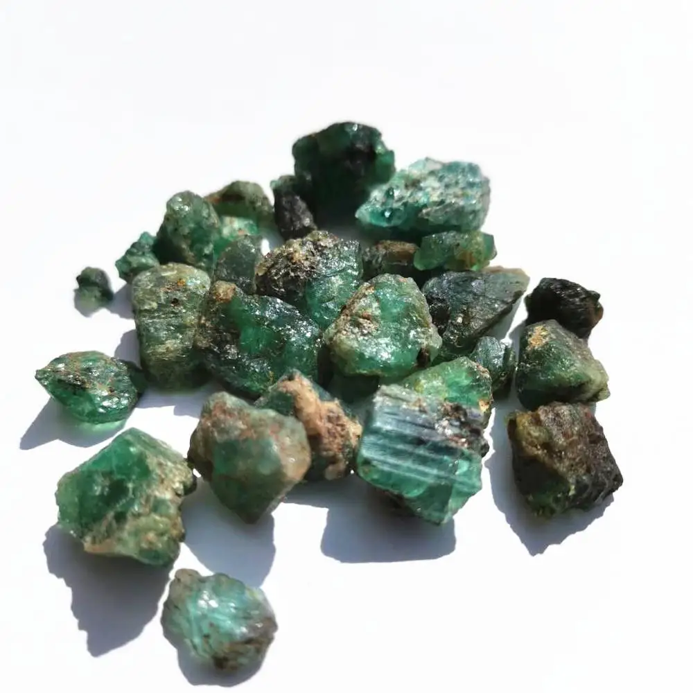 Natural Rough emerald Stones Raw gem stone for collection