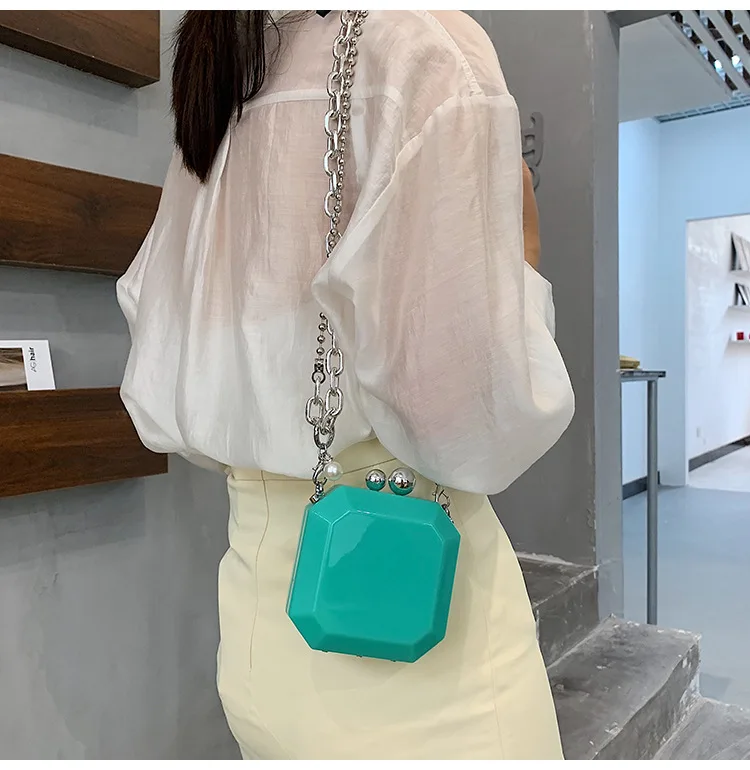 Clear Acrylic Box Mini Handbag Women Transparent Thick Chain Shoulder Crossbody Bags Travel Jelly Bag Women Clear Lipstick Purse