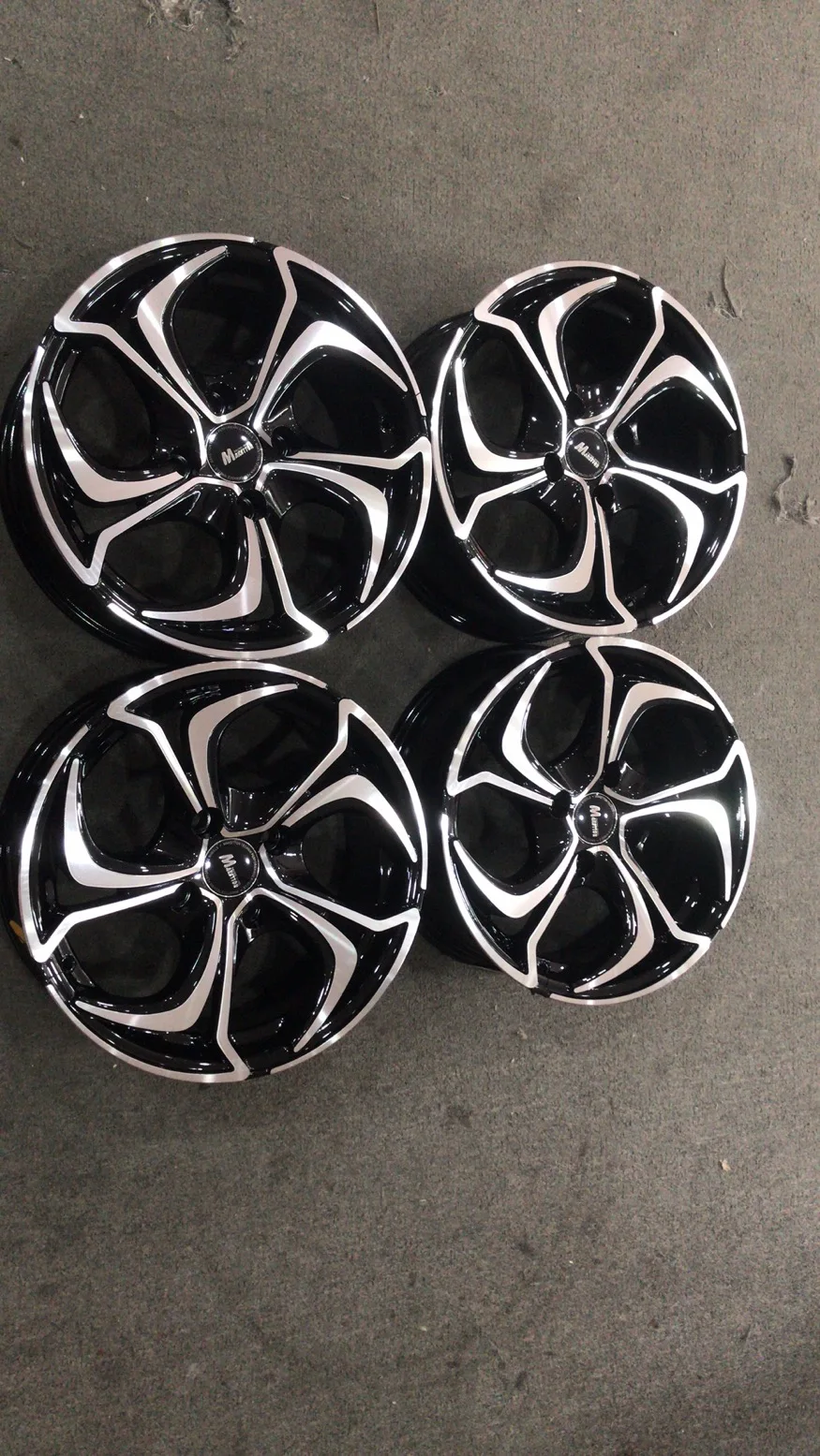 15 Inch 15x6.5 4x100 4x108 4x114.3 5X114.3  Car Alloy Wheel Rims Fit For Peugeot 208 2008 Scion XB