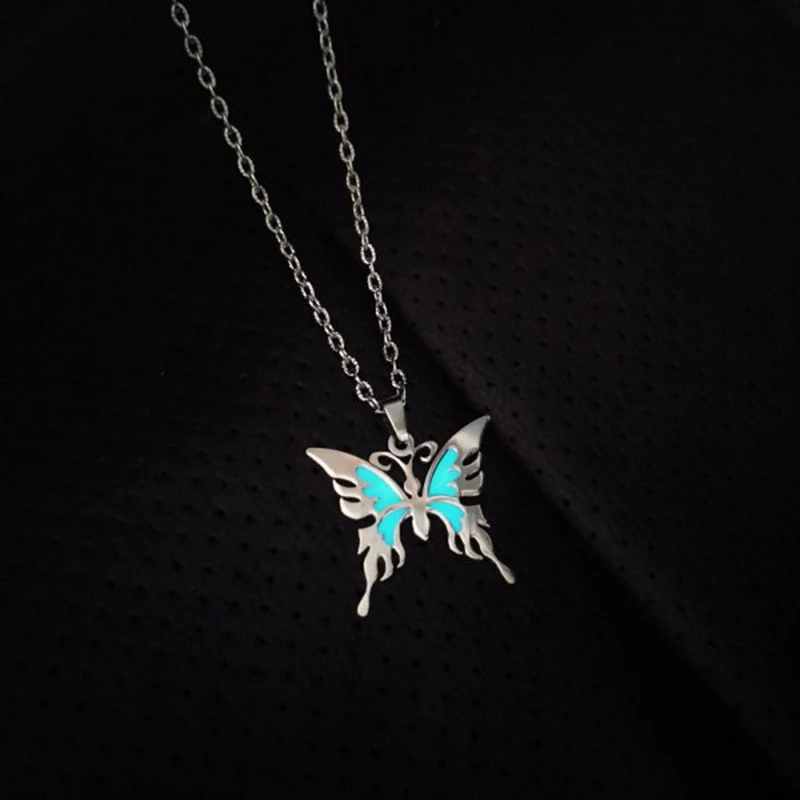 Fashion Luminous Glowing Pendant Necklace for Women Kids Heart Moon Cross Animal Dragon Geometric Neck Chain Collar Party Gifts