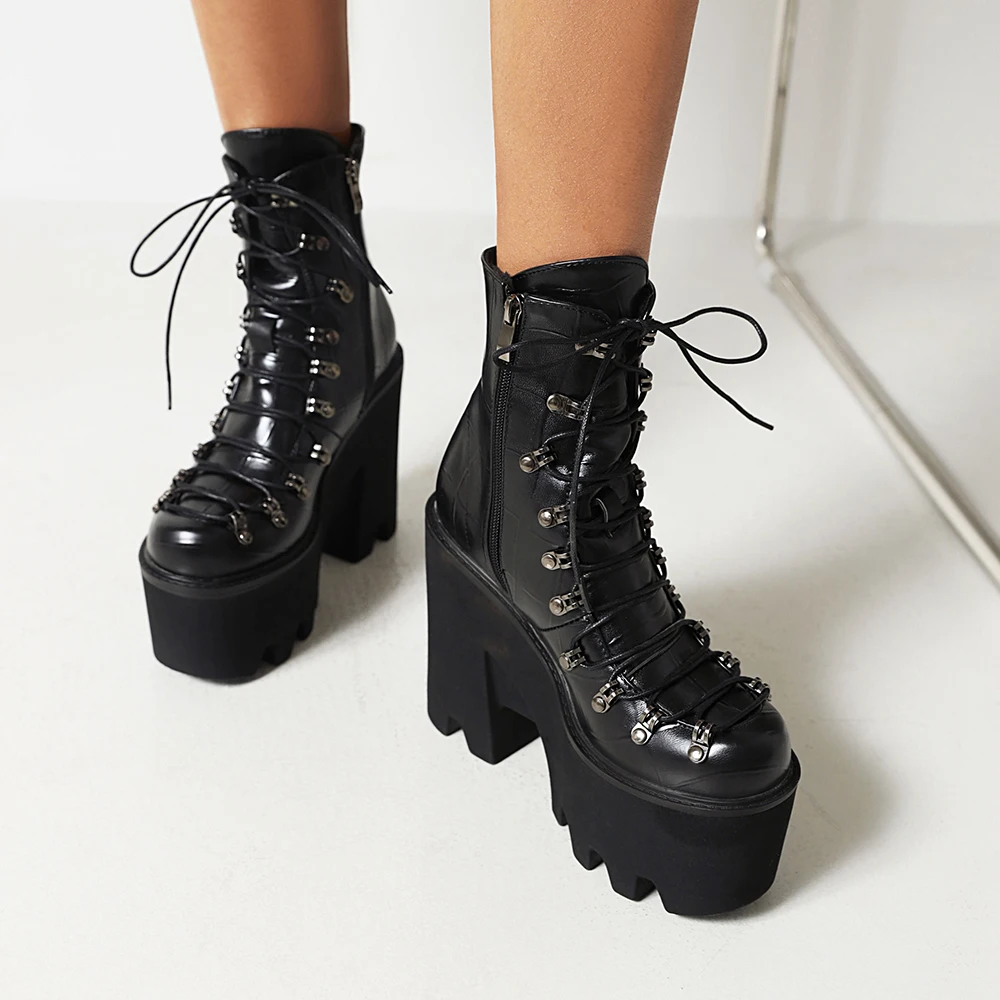 Plus Size Cross Strapping Platform With Side Zipper Women\'s Motorcycle Boots Super High Waterproof Platform Punk Short Shoes