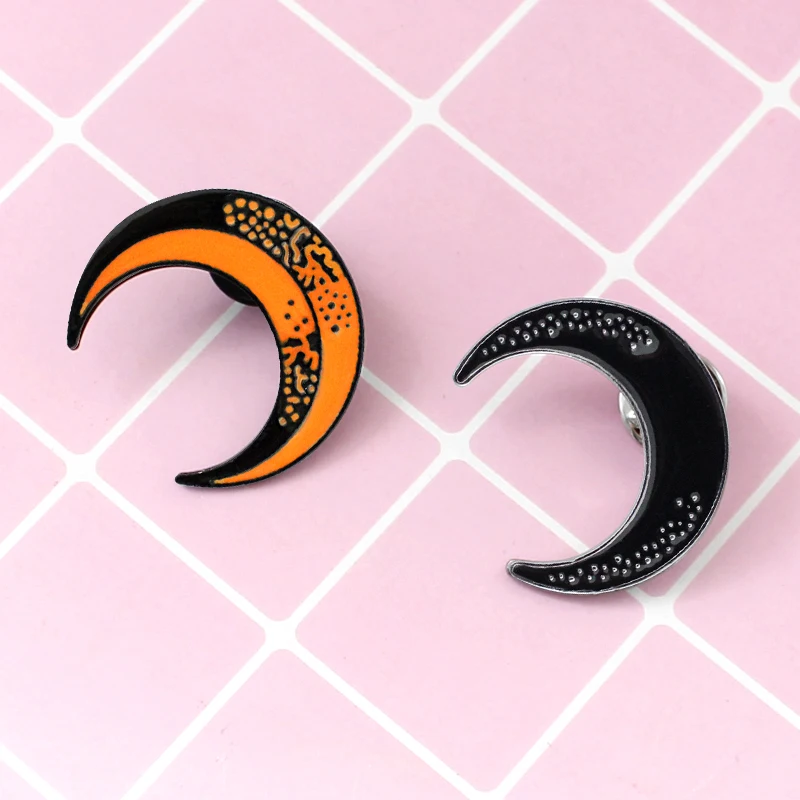 Moon enamel brooch black orange bloody moon punk brooch personality accessories clothes backpack badge jewelry gift
