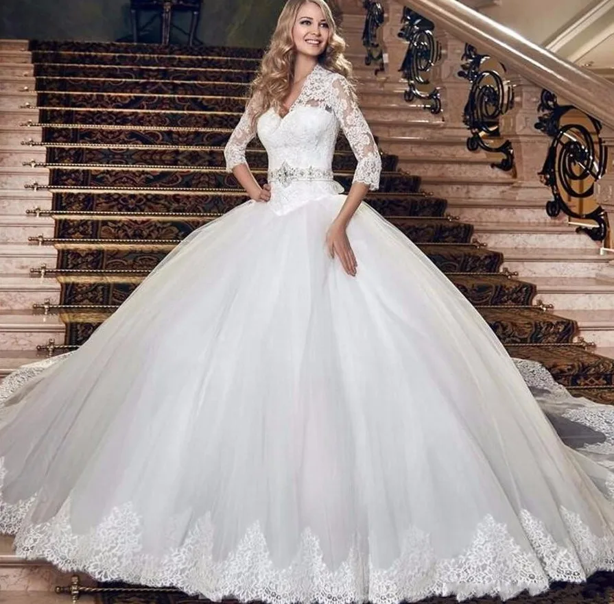 Lindo vestido de noiva princesa com Applique, mangas 3/4, cintura caída, faixa de miçangas, vestidos de noiva, tamanho grande, 2024