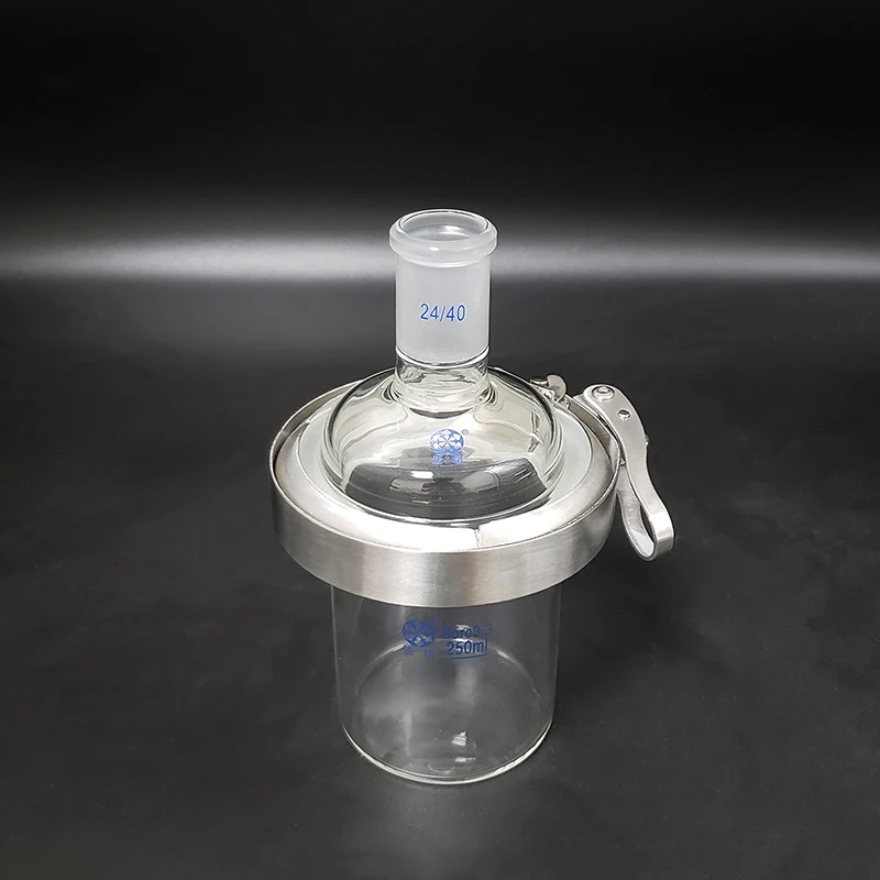 

Single-layer cylindrical flat bottom open reactor bottle 250ml,100mm flange,Stainless steel clip,Cover with Single Joint 24/40