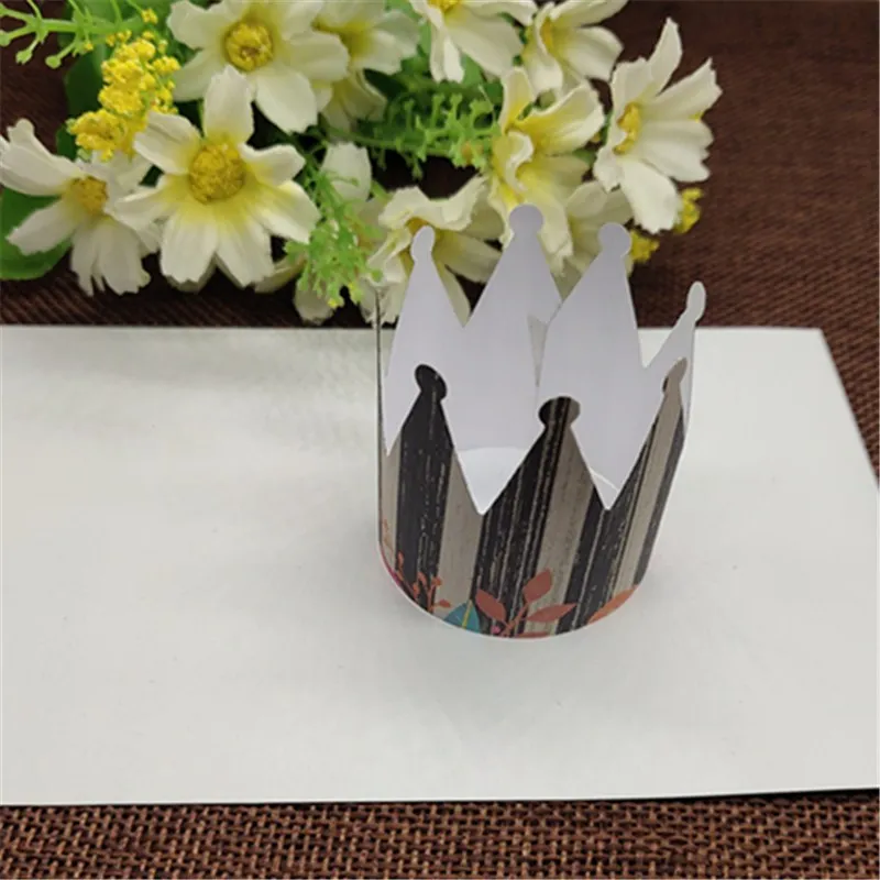 Crown lace Frame Metal Cutting Dies For DIY Scrapbooking Album Embossing Paper Cards Decorative Crafts