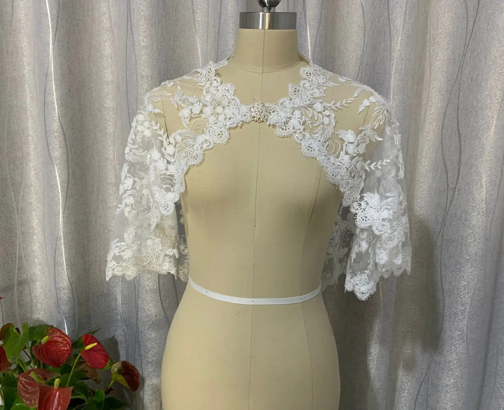 Mantella da sposa con coprispalle Bolero da ballo con scialle in pizzo floreale da donna