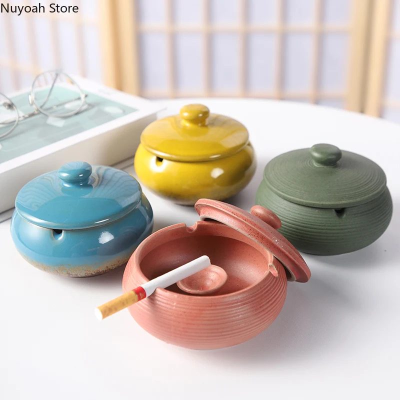 Creative Ceramic Ashtray Living Room Anti Fly Ash Storage Box with Lid Home Retro Ashtray Ornaments Home Decoration Accessories