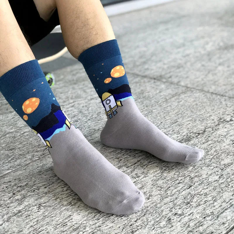 Men\'s fashion high-quality combed cotton socks funny astronaut planet spaceship rocket alien pattern socks happy men gift socks