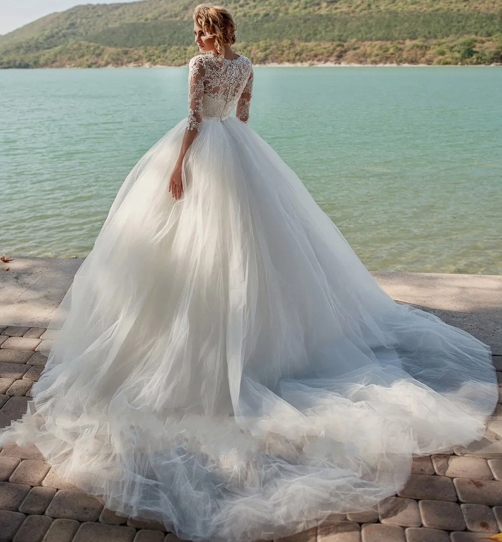 2025 Customized High Quality Tulle Wedding Dresses Half Sleeves O-Neck Princess Bridal Gowns Appliques Lace  Vestido de Noiva