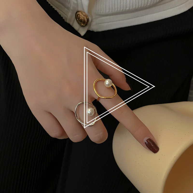 QMCOCOSilver Color Pearl Round Rings For Women New Fashion Simple Hollow Out Geometric Elegant Bride  Jewelry Accessories