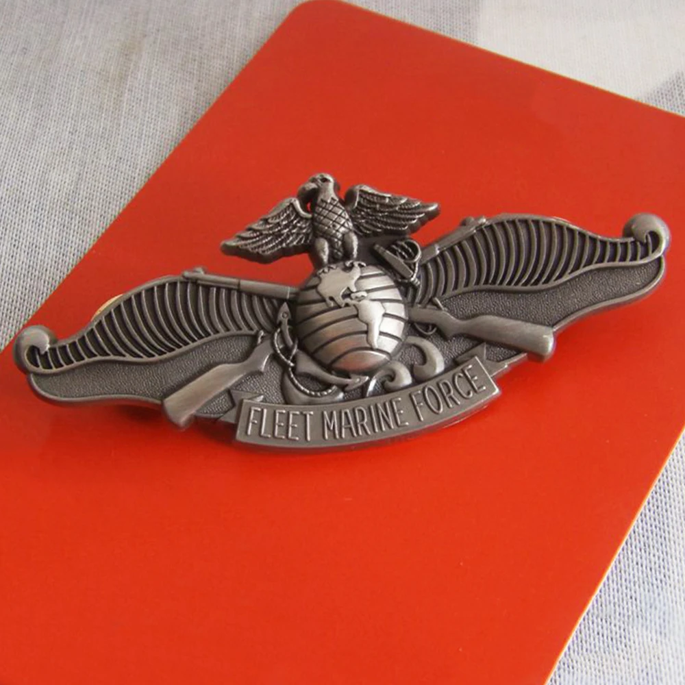 

US NAVY FLEET MARINE FORCE EAGLE EARTH WINGS METAL BADGE INSIGNIA PIN