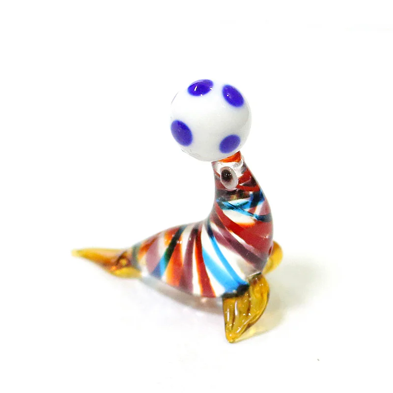 Statue miniature otarie verre décorative - usage example