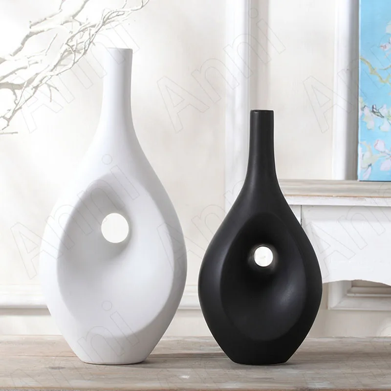 

Creativity Simple Black White Ceramic Vase Nordic Modern Hollow Porcelain Crafts Ornaments Office Desktop Flower Pots Decorative