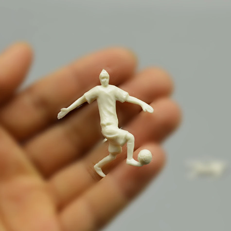 Figuras de jugadores de fútbol en miniatura, modelo de personas deportivas sin pintar, materiales de construcción de arquitectura Diorama, 1:50, 1:75, 12 unidades por lote