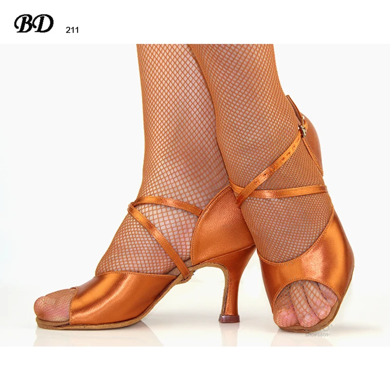 bd-–-chaussures-de-danse-latine-pour-femmes-adultes-en-satin-de-soie-a-fond-souple-talon-carre-salsa-bachata-bd211
