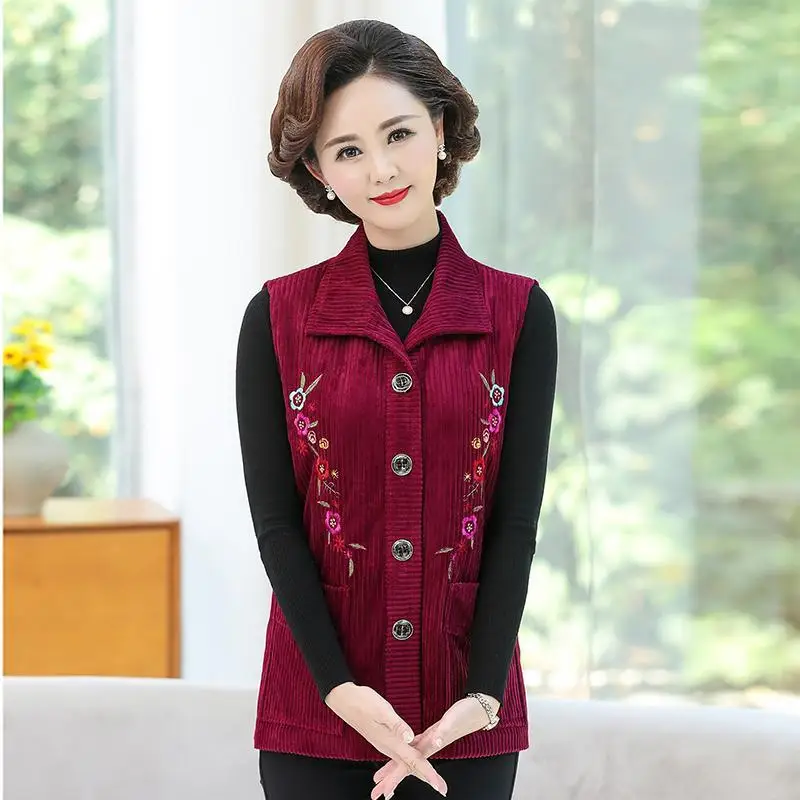 Middle-aged mothers Corduroy Waistcoat Spring Autumn New Plus size Embroidery Sleeveless Outwear Jacket Female Short Vest Coat