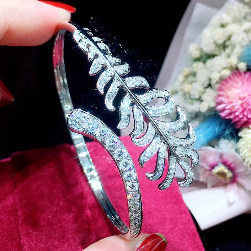 Aazuo Real 18K White Gold Real Diamonds 1.65ct Big Feather Open Bangle For Woman Upscale Trendy Wedding Engagement Party