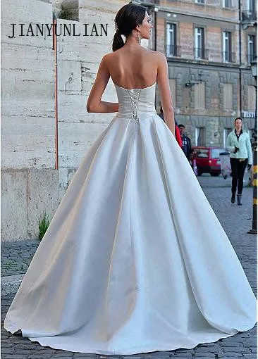 Customized New Arrival Strapless A-Line Wedding Dress Ruched Satin Gowns Floor Length Bridal Dress Lace up Vestidos De Noiva
