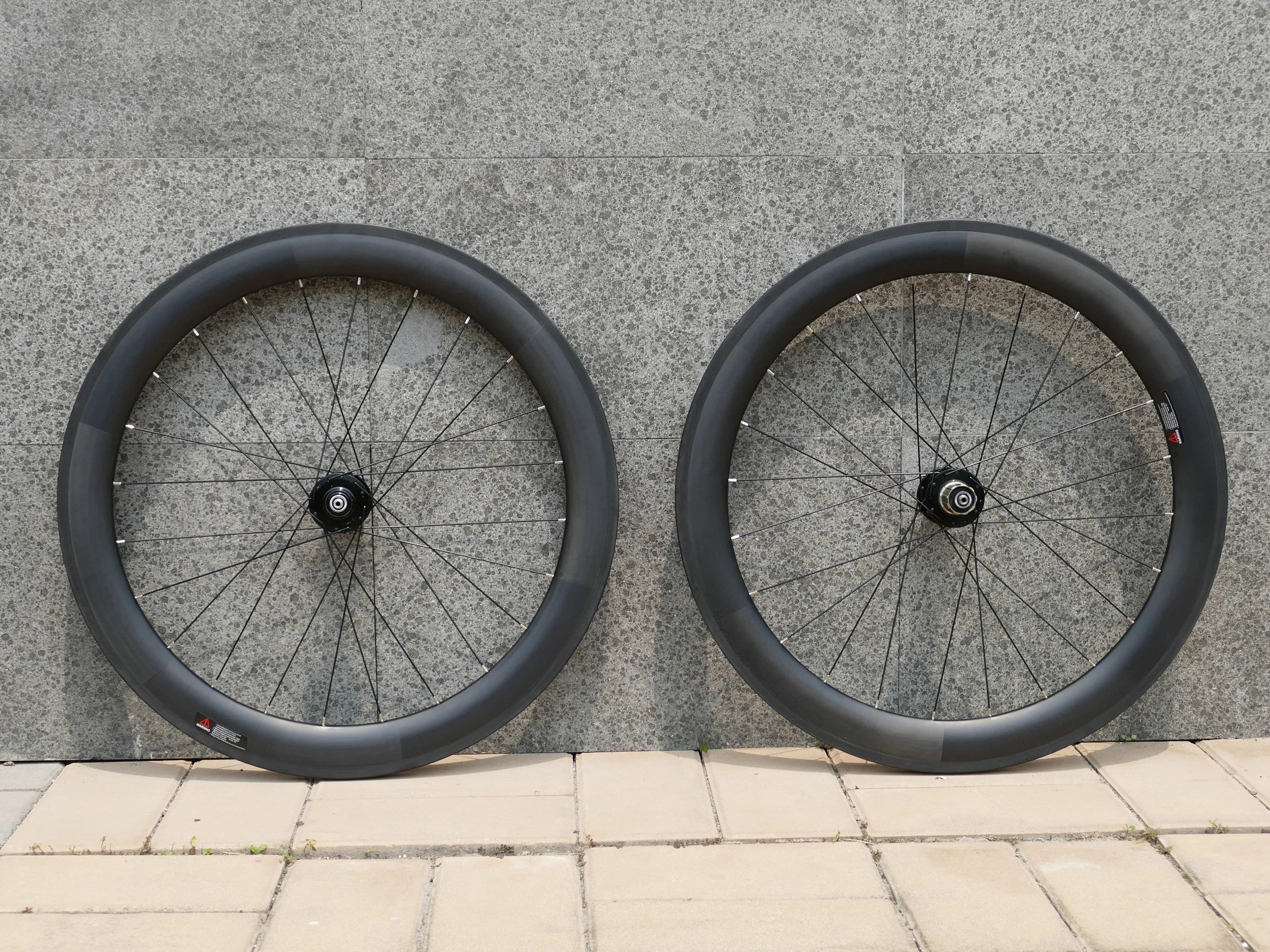 1 Pair : 3K UD Full Carbon Fiber Matt Glossy Road Bike Tubular Wheelset 60mm - 23mm Width Rim Bicycle Wheelset Basalt Brake Side