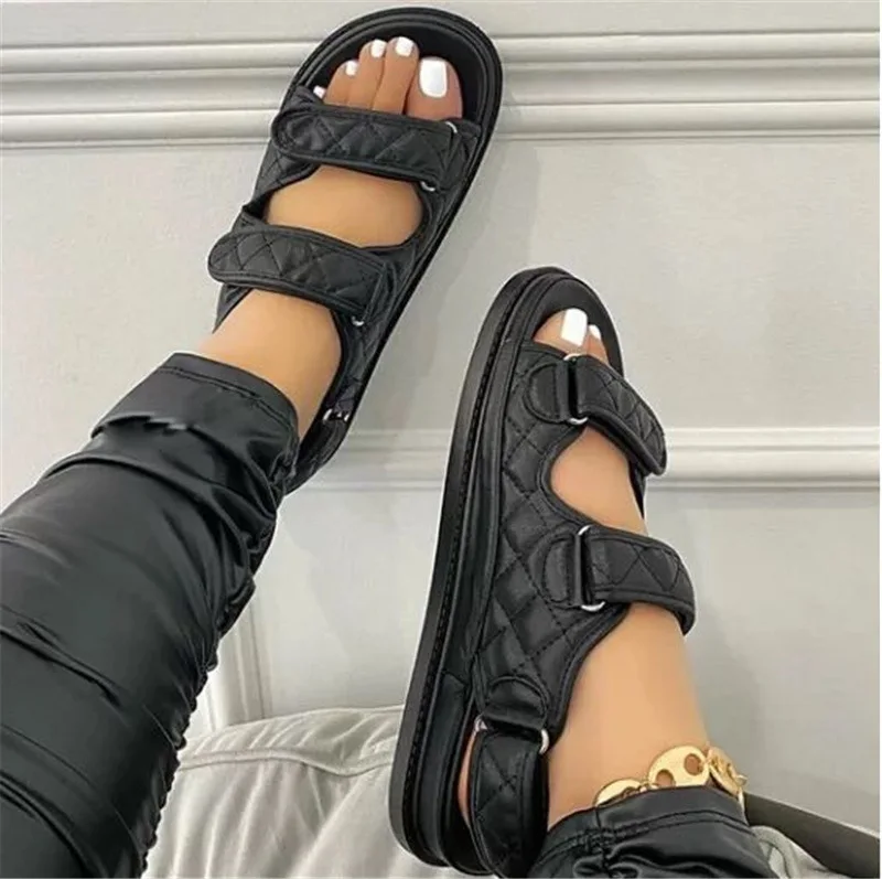 Fashion Sexy Woman sandals Flat with soft sole Black White Sandals Women High Quality Ladies Shoes Summer Platform Sandalias