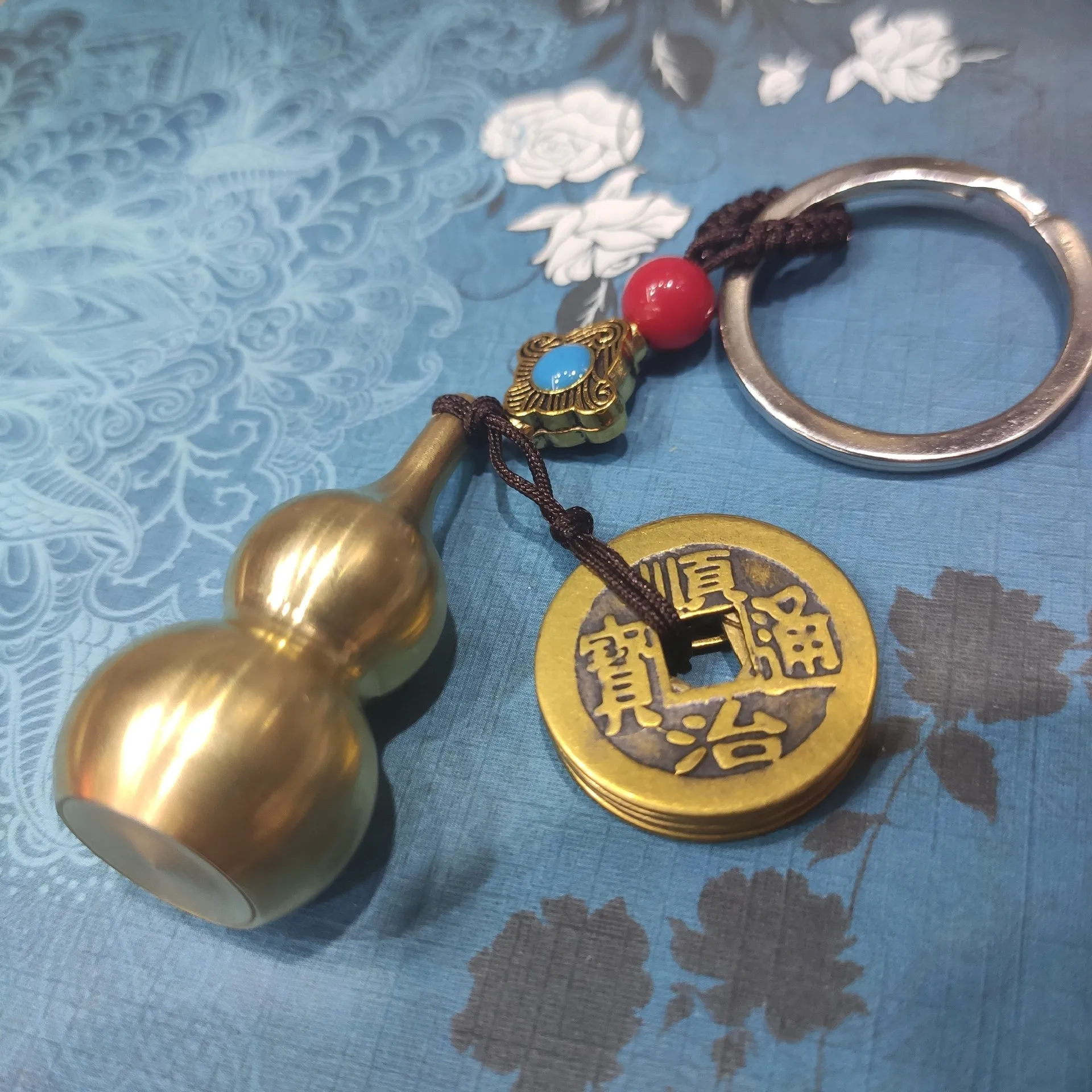 Chinese Gourd Feng Shui with Brass Calabash Wu Lou Keychain Keyrings Good Luck Fortune Longevity Wealth Success Jewelry Gifts