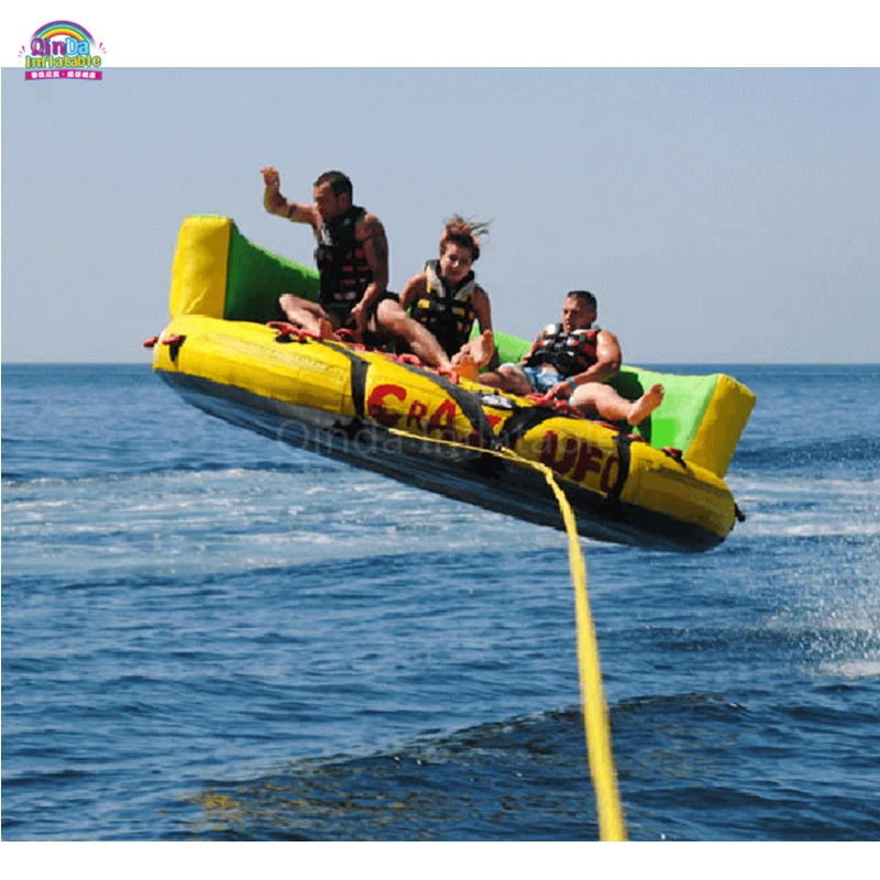 4-6 Prople Flying Sports Inflatable Crazy Towable Water Tube For Water Park