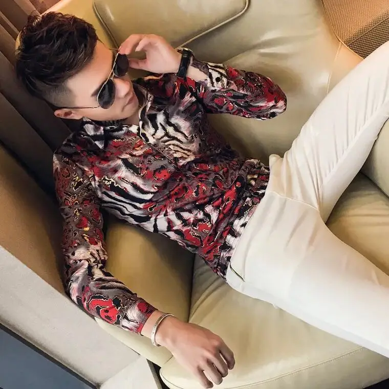 Hot Spring new Fashion tide Men Dress Korean slim flower shirt beach shirts male long sleeve nightclub hair stylist clothing