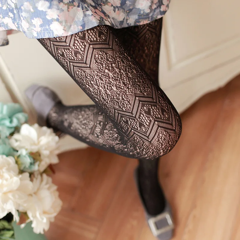 Japanese Harajuku Women Tights Love Wave Sexy Lace Net Breathable Carved Jacquard Pantyhose Green Black Gray Pink White Many