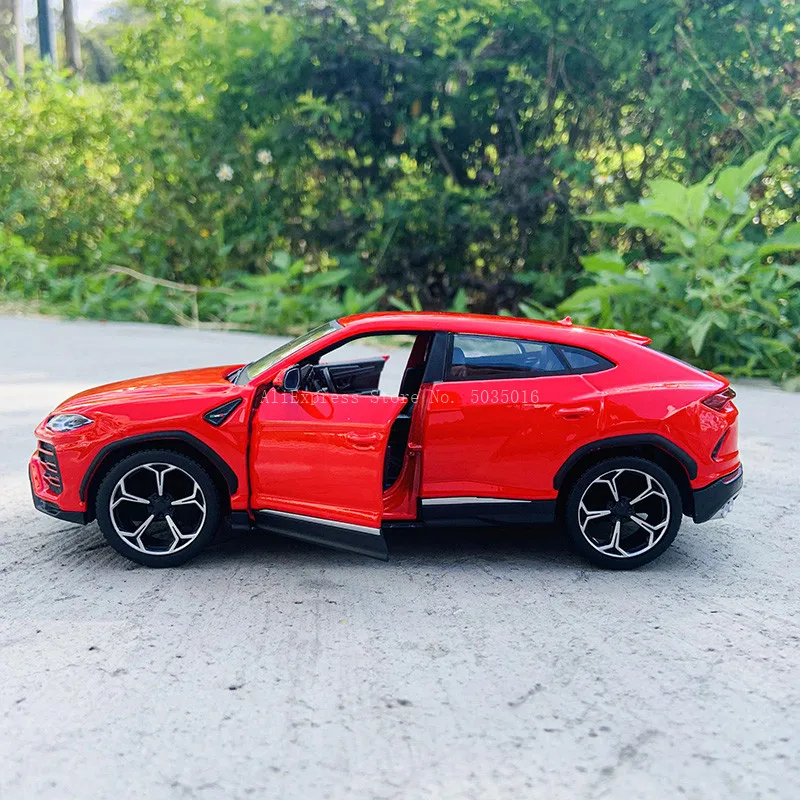 Maisto 1:24 Lamborghini URUS czerwony sport terenowy SUV symulacja aluminiowy model samochodu dekoracja rzemieślnicza kolekcja zabawek narzędzia