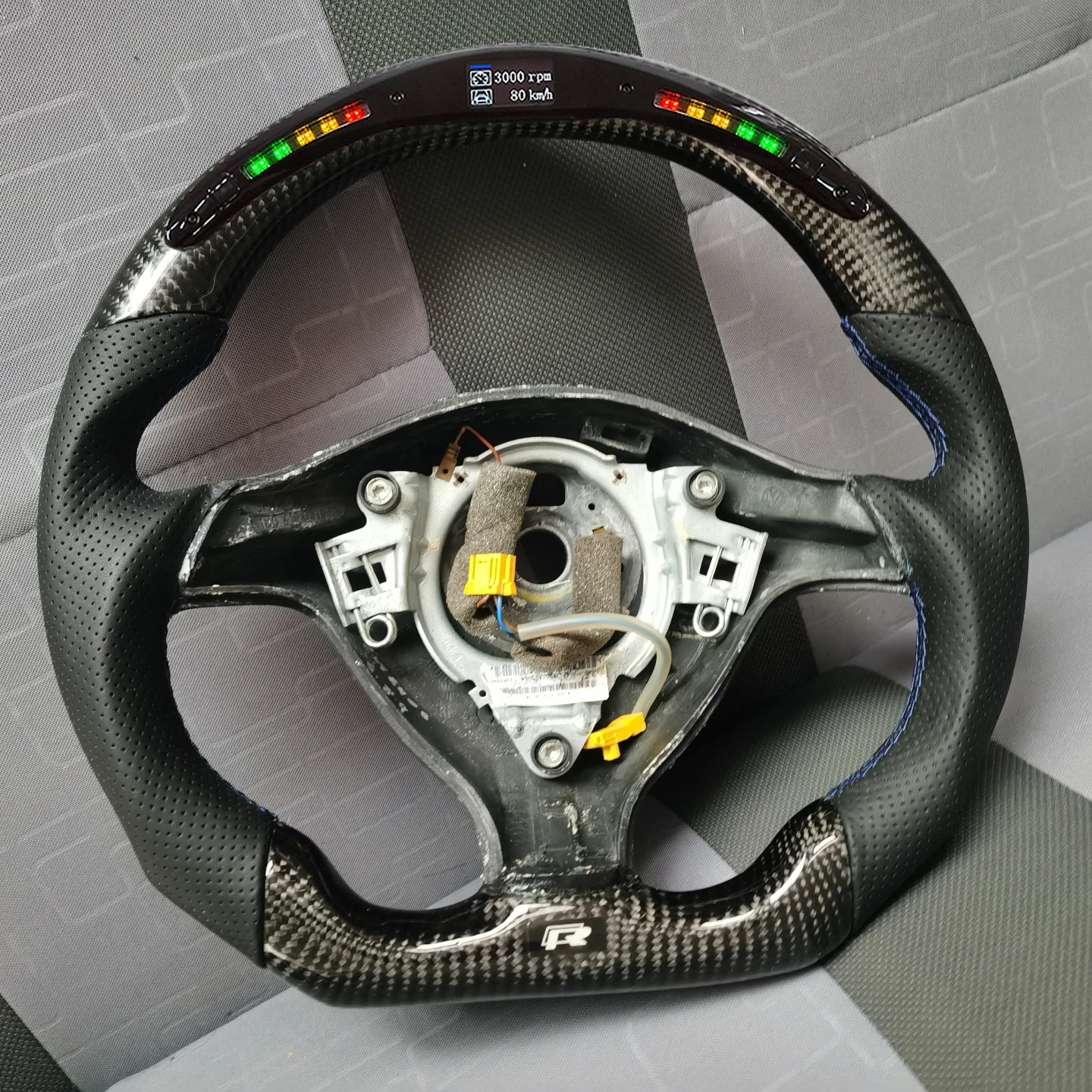 

Sports Steering Wheel Fit For Vw VOLKSWAGEN Mk4 Carbon Fiber LED Itlay Alcantara Car Steering Wheel