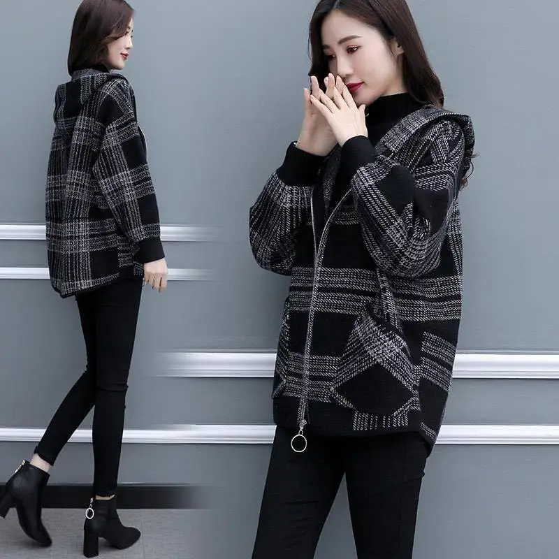 Blended Wool Coat Women Autumn Winter Jacket New Plaid Short Woolen Coat Pocket Zipper Jacket Korean Version Lady OuterwearR1650