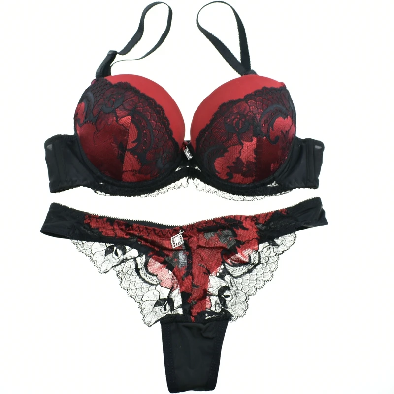 French Classic Style Floral Embroidery Push Up Bra Set Lace Straps Thong Underwear Set Deep V Sexy Plus Size Bralette