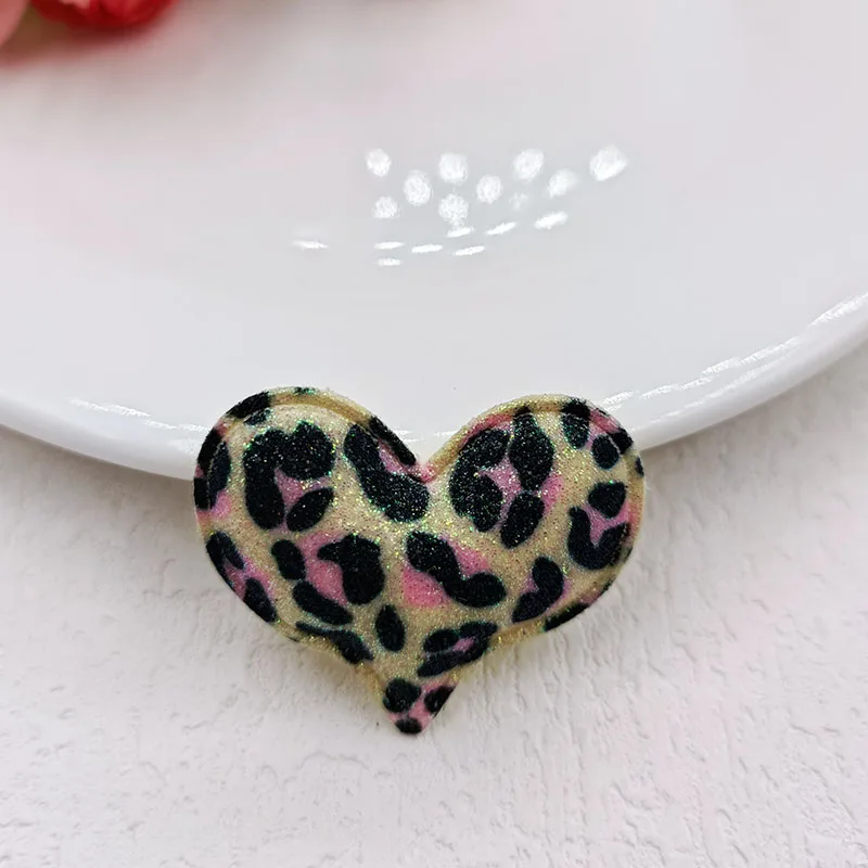 30 sztuk/partia 3.8*3CM Leopard błyszczące serce aplikacja dla DIY stroik klips do włosów Bow Decor akcesoria ubrania kapelusz...